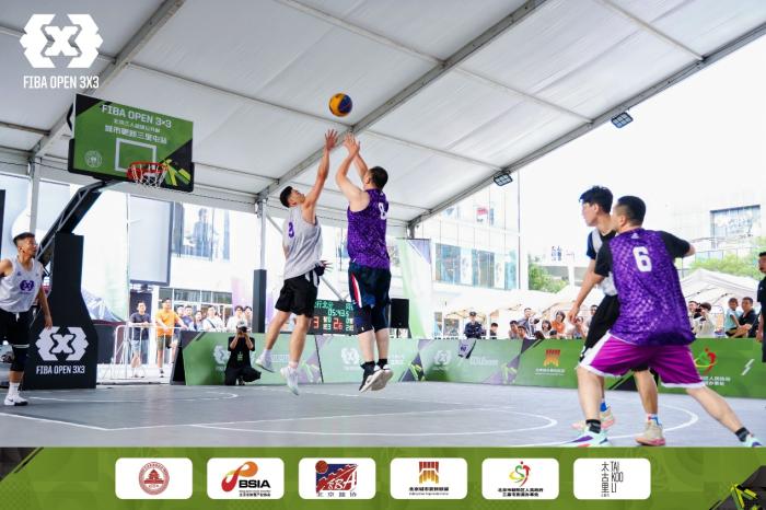 北京建工土木1514险胜首农食品集团，问鼎2025 F