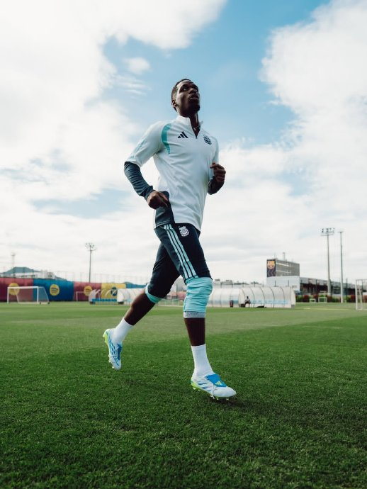 博格巴与法蒂携手训练巴萨战术布局再升级